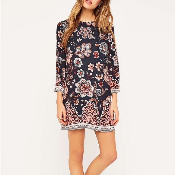 Ecote Urban Outfitters Geneva Floral Navy shift dress - Picture 5 of 5